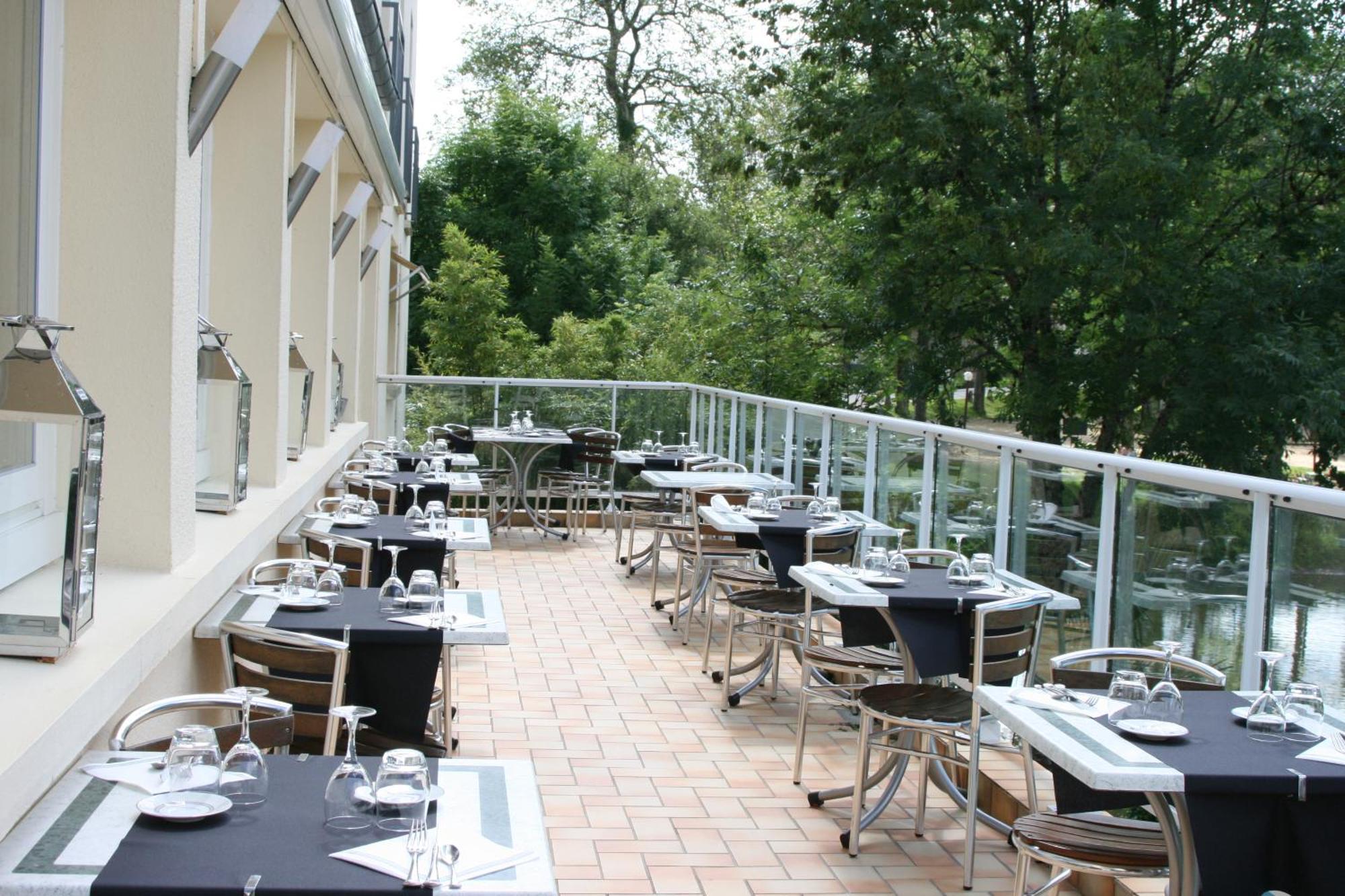 Magnac-Bourg Logis Hotel Auberge De L'Etang מראה חיצוני תמונה