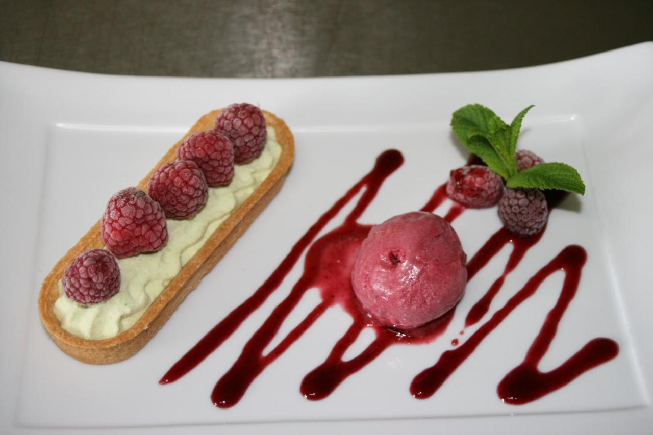 Magnac-Bourg Logis Hotel Auberge De L'Etang מראה חיצוני תמונה